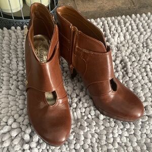 Unlisted by Kenneth Cole File Type Ankle Booties
